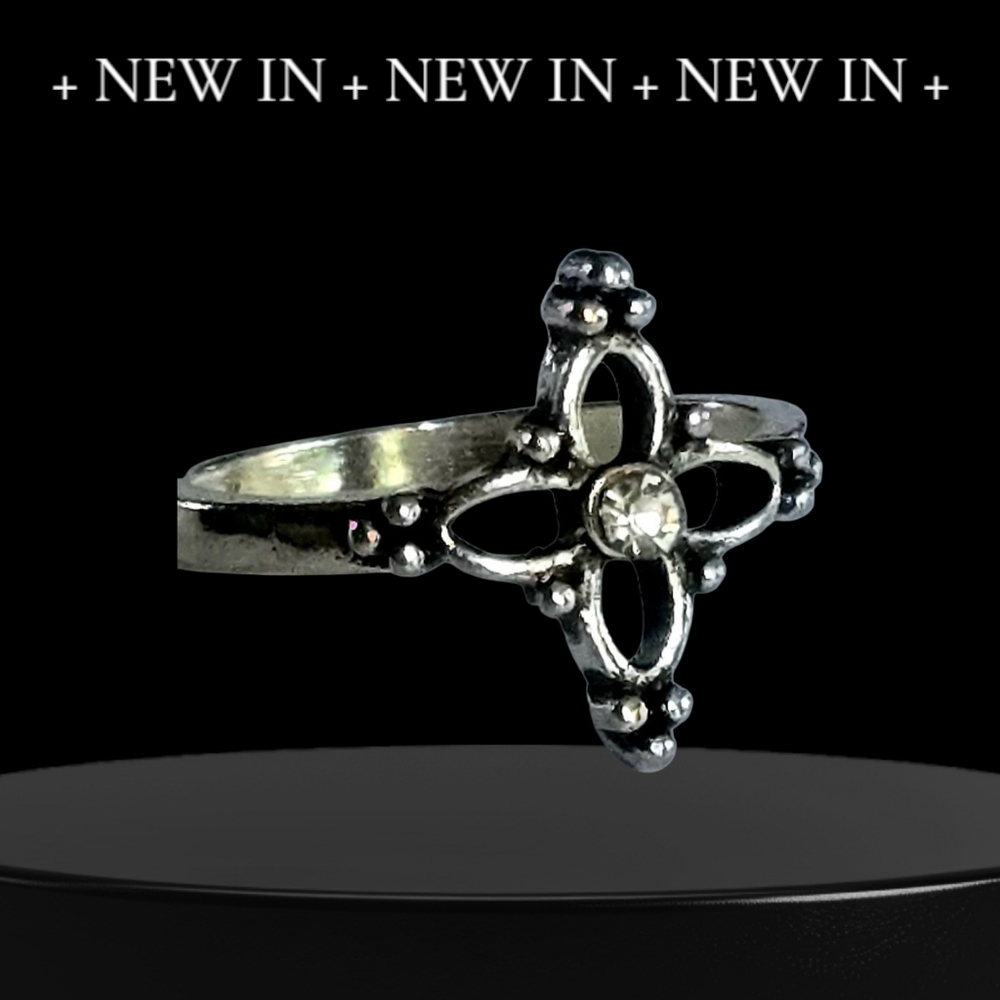 CELTIC CROSS CZ STUNNING SHINY TITANIUM QUALITY SILVER NEW SIZE 5 RING